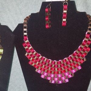 Necklace set